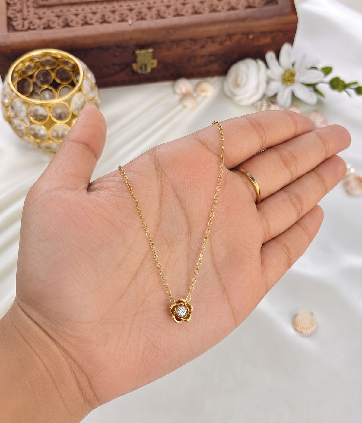 Floral Solitaire Necklace